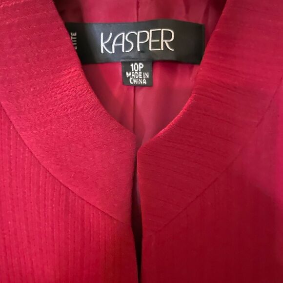 Cranberry Kasper 2 Piece Skirt Suit, 10P - Picture 6 of 6